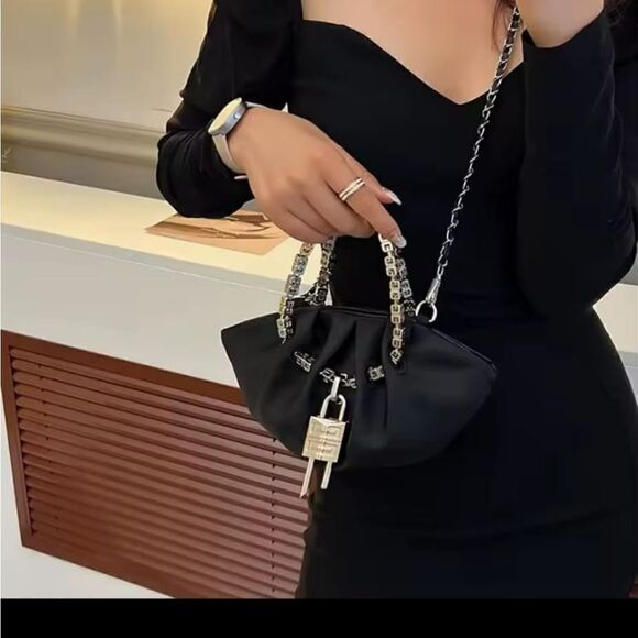 Black Chain Shoulder Bag - Picture 2 of 6